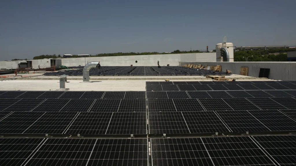 Proyecto de energia solar fotovoltaica pera naves industriales Durero